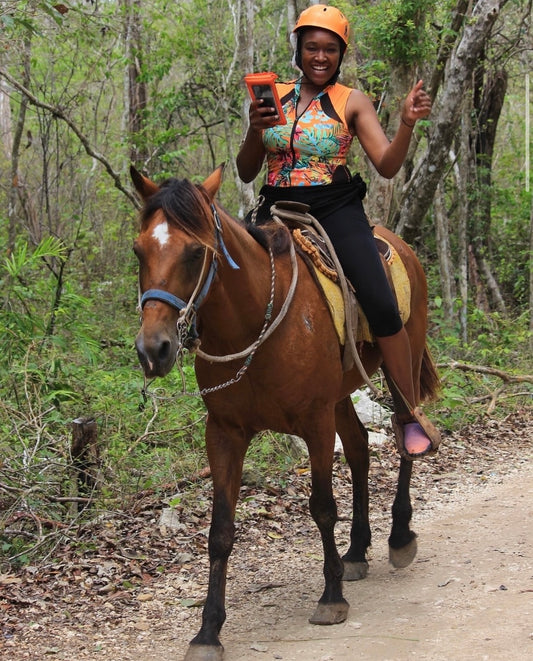 Tour a Caballo con Cuatrimotos, Cenote Tirolesas y Almuerzo
