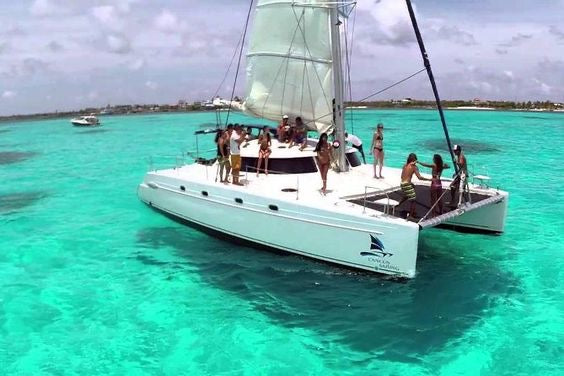 ISLA MUJERES CATAMARAN
